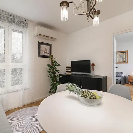 Duda Apartment *
